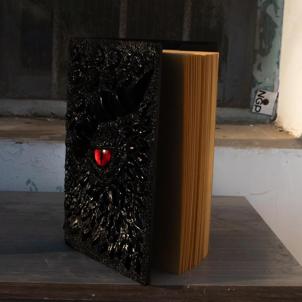 Independent Site Resin Animated Devil's Eye Dragon Book Ornament