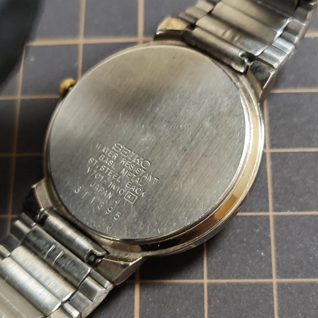 SEIKO GALAXY Round Check New Management Code K26 [Working Condition] V701-1K10 Watch, Working, Dial, Battery