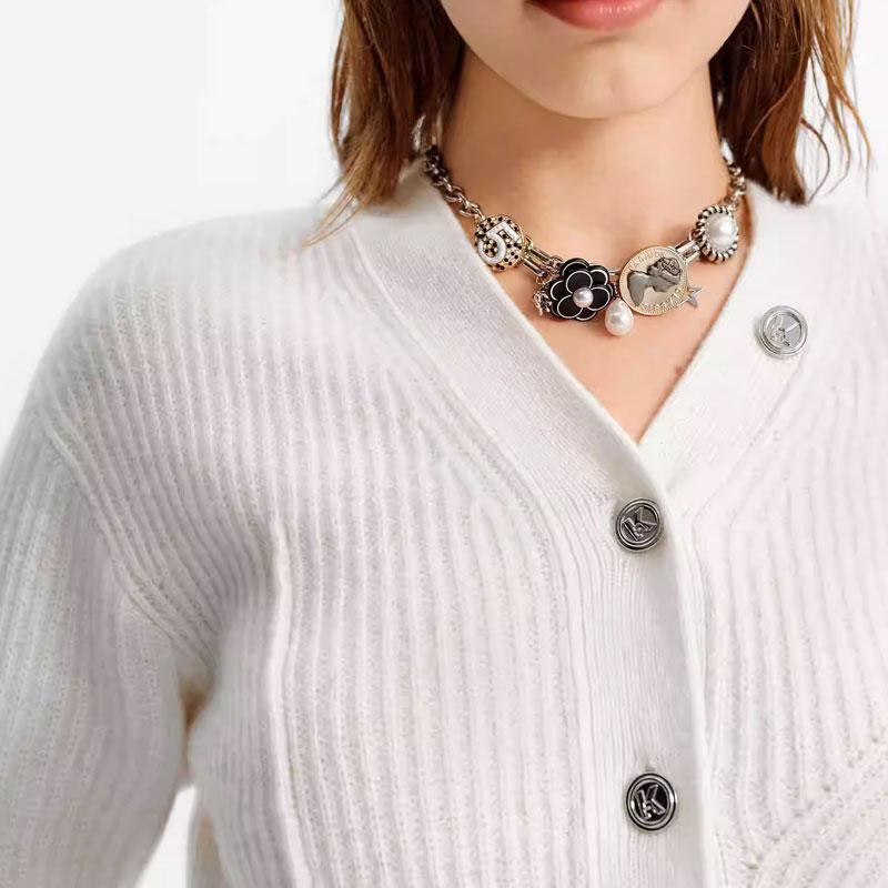Karl Lagerfeld Outdoor Commuting Party Lightweight V-Neck Single-Breasted Solid Color Sweater Women Sweater White 246L2038