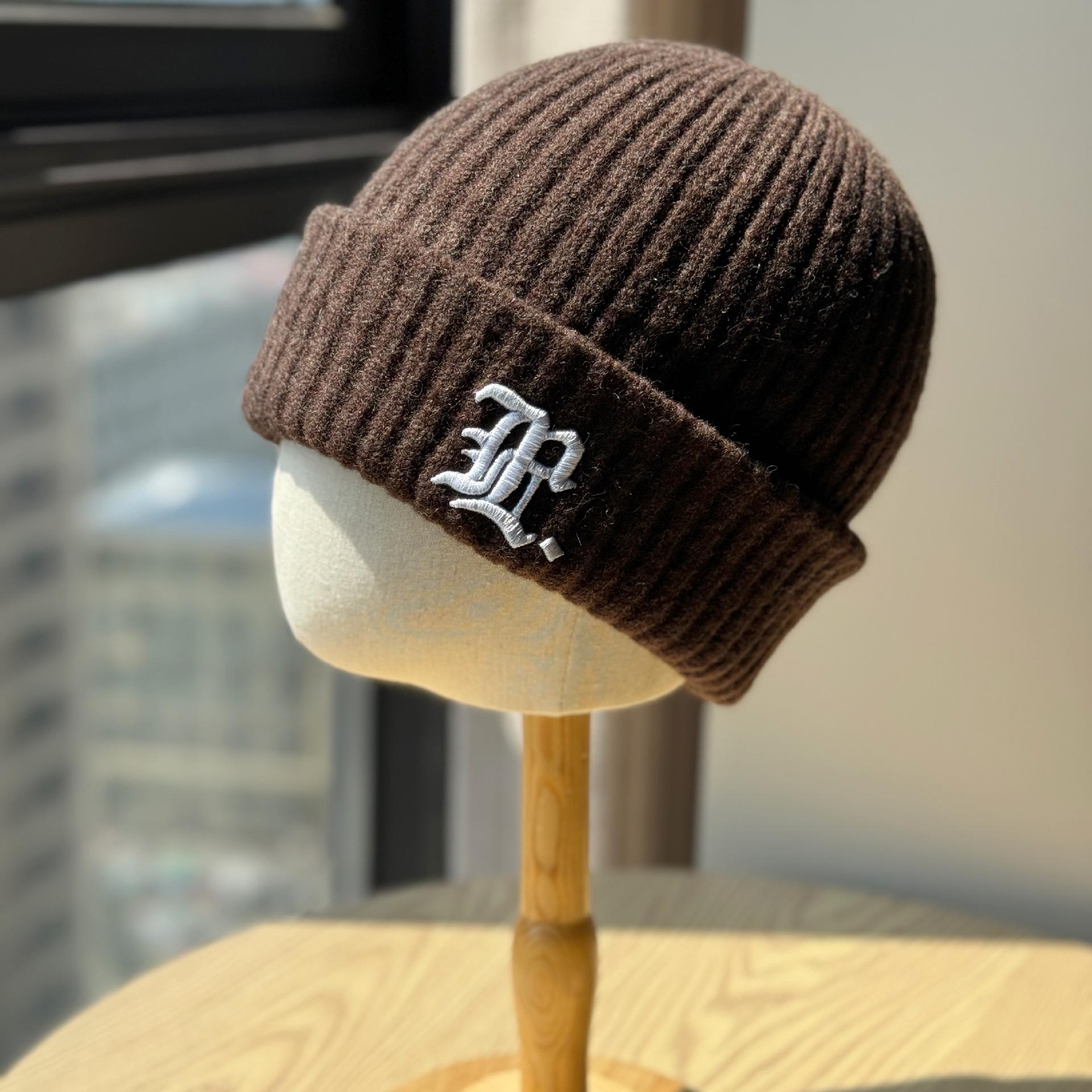 

New Knitted Hat for Women in Autumn and Winter Warm and Fashionable Embroidered Young Couple Pullover Hat Versatile Street Ear Protection Knitted Hat one size