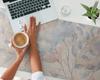 Anti-slip Desk Mat with Delicate Leaves Background Graphic 120x60 cm