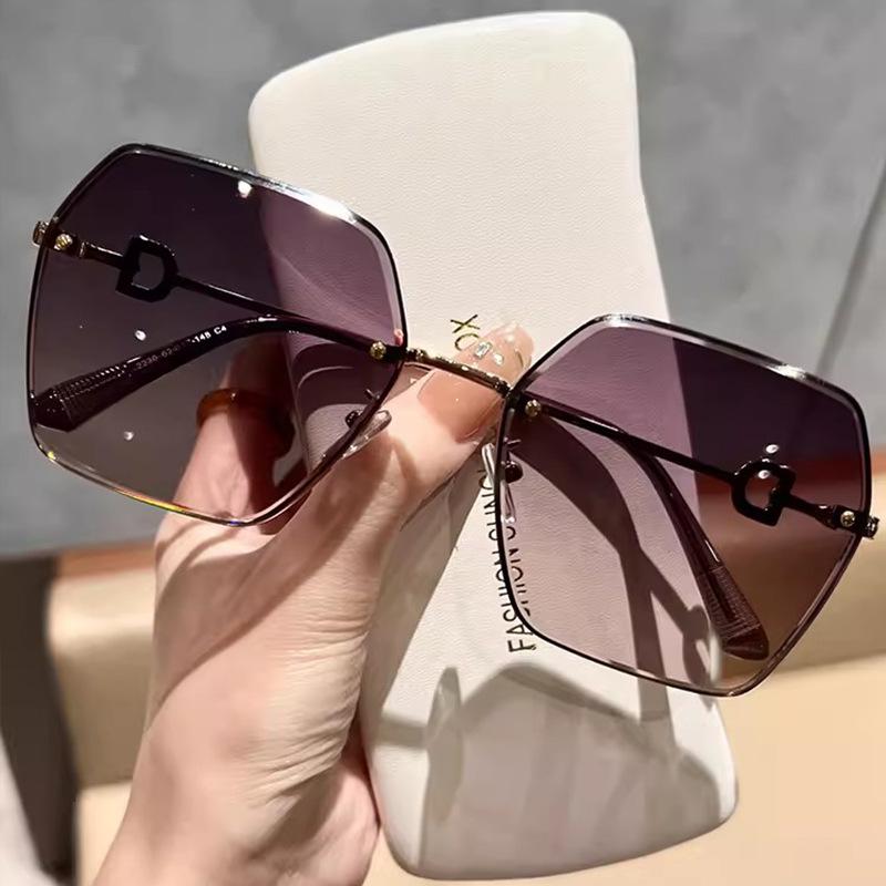 Fashion Trendy Sunglasses Women Rimless Cut Edge Polygon Shape Sun glasses for Women UV400 Protection Outdoor Sunglasses
