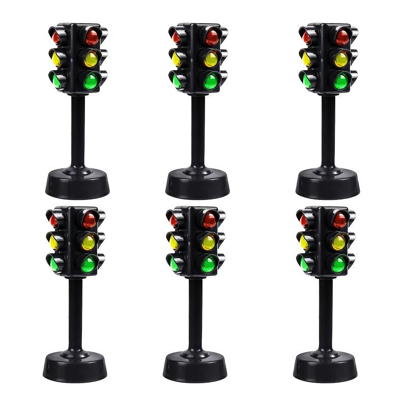 2pcs Set of Creative Household Traffic Light Lighthouse Models, Non-electric Style. Suitable As Home Desktop Ornaments