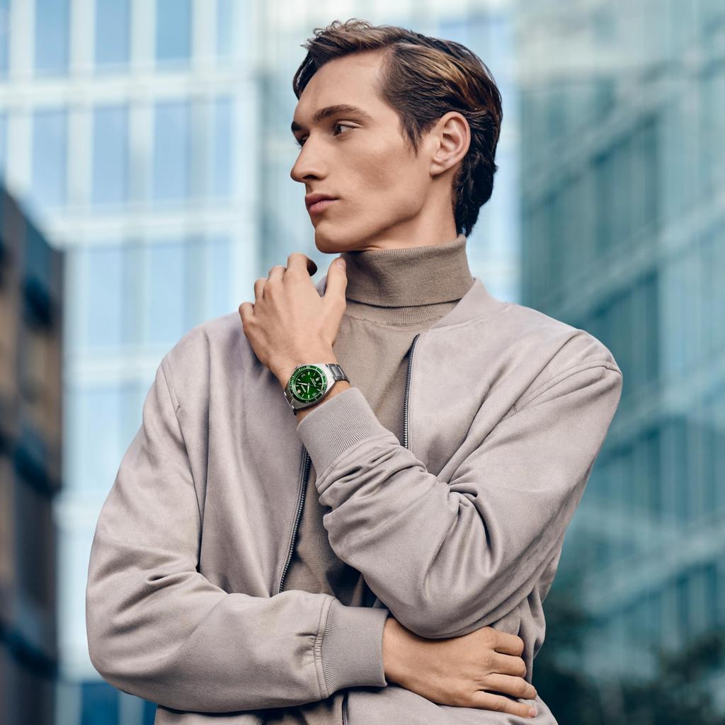 WENGER EXECUTIVE Men's Watch, Stainless Steel Case (316L), Green Dial, Stainless Steel Bracelet, Quartz Movement, 200m Water Resistance, 3-Year