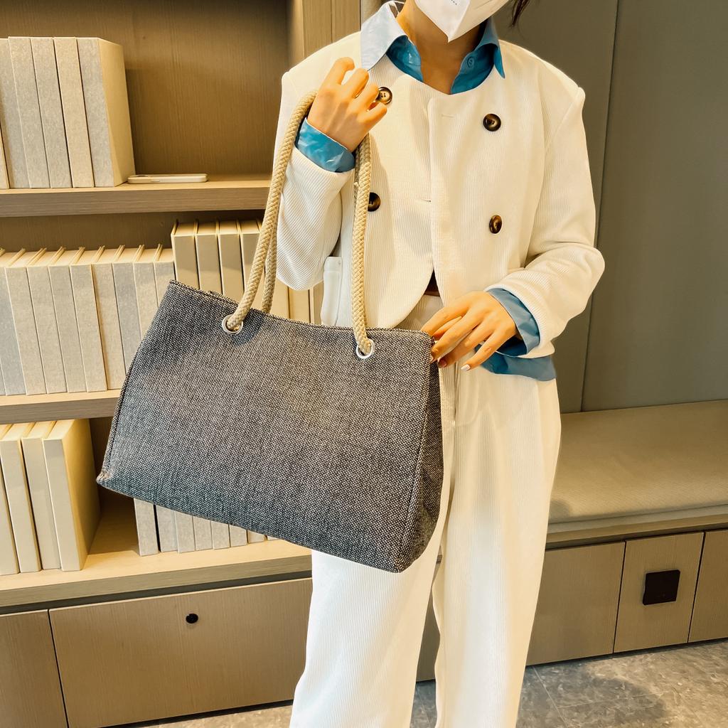 Modische einfarbige gewebte Tragetasche für Damen, Einkaufstasche mit großem Fassungsvermögen, Trendige lässige Schulter-Crossbody-Tasche KTB