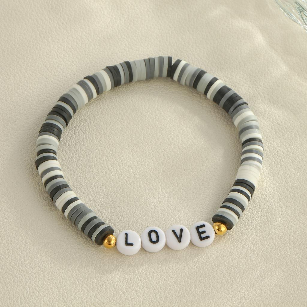 LOVE Letter Buntes Heishi Perlen Stretch Armband Set für Damen Y2K Boho Schmuck Geschenk