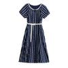 The new summer dress is super beautiful, unique and beautiful, and the temperament is waist-closed embroidered skirt.