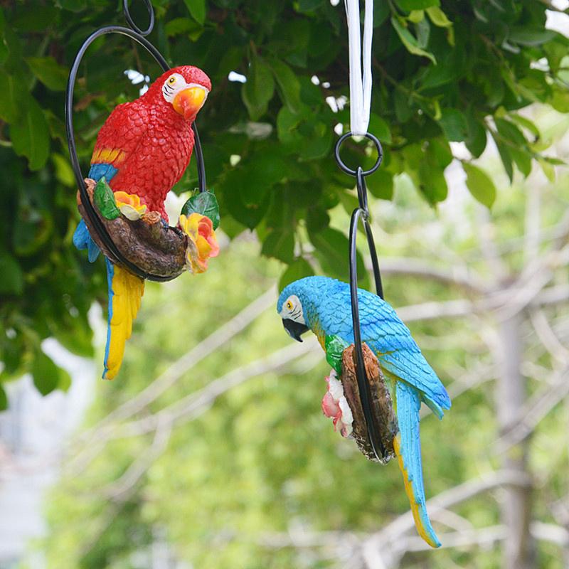 Creative Resin Parrot Hang On Tree Outdoor Garden Decoration Statue Animal Sculpture For Home Office Room Garden Decor Ornament