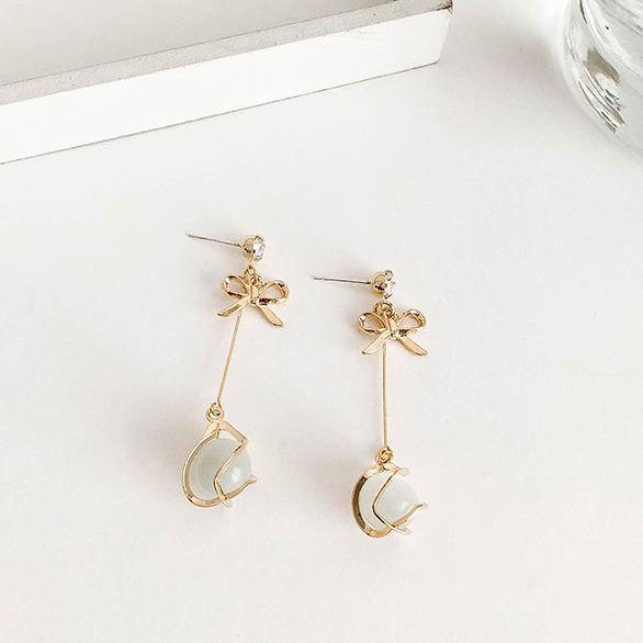 Korean Style S925 Silver Bow Earrings with Cat's Eye Stone Pendant and Tassel