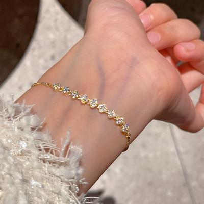 Ultra jemný květinový náramek Jednoduchý design ze skutečného zlata Minimalistický popruh na přenášení květin Vynikající popruh na přenášení