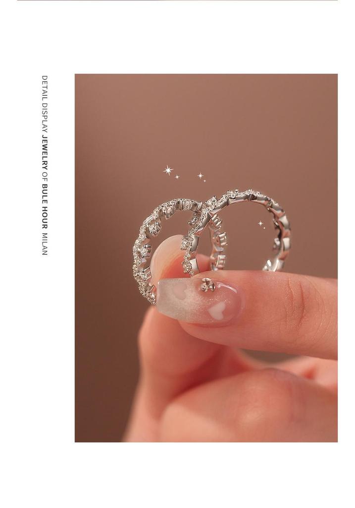 Zirconia Rhinestone Lace Ring: Retro Light Luxury, Exquisite Fashion Jewelry for Women