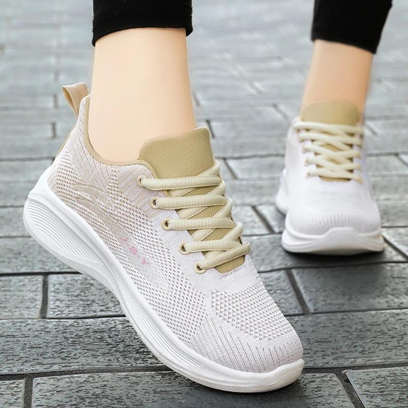 2026 Spring New Casual Soft soled Sports Shoes for Women Breathable Mesh Shoes for Women