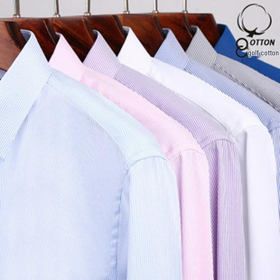 Pánská večerní košile s dlouhým rukávem, vlaštovkovým límcem a jednobarevným provedením pro svatby a fotoateliéry