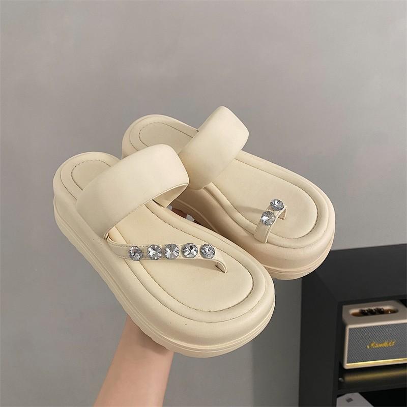 Small Thick-bottomed Rhinestone Cold Slippers Women's 2025 Summer Wear Fashion Mandarin Duck Cover Toe Flip-flops Women