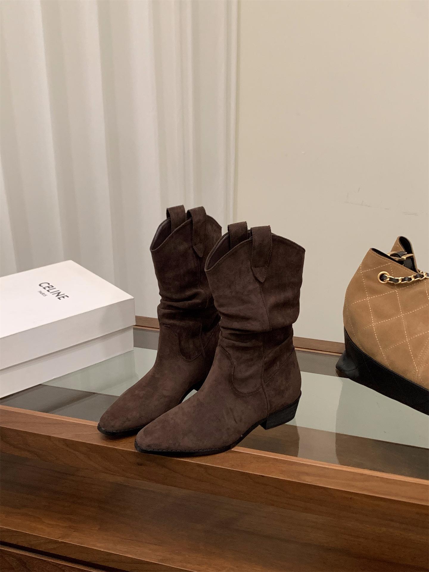 

Ботильоны на толстом каблуке из хаки замшевого ворса, средние ковбойские ботинки, женские ботинки 2025 осень и зима, остроносые с V-образным вырезом, облегающие короткие ботинки 38 коричневый