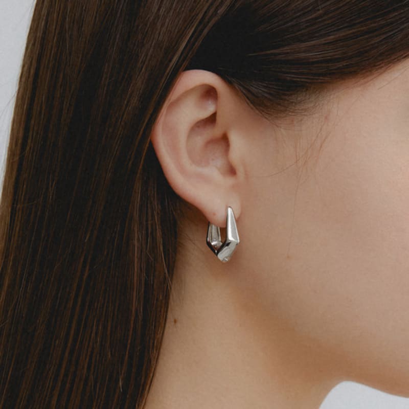 Primaute Pentagon Bold Earring