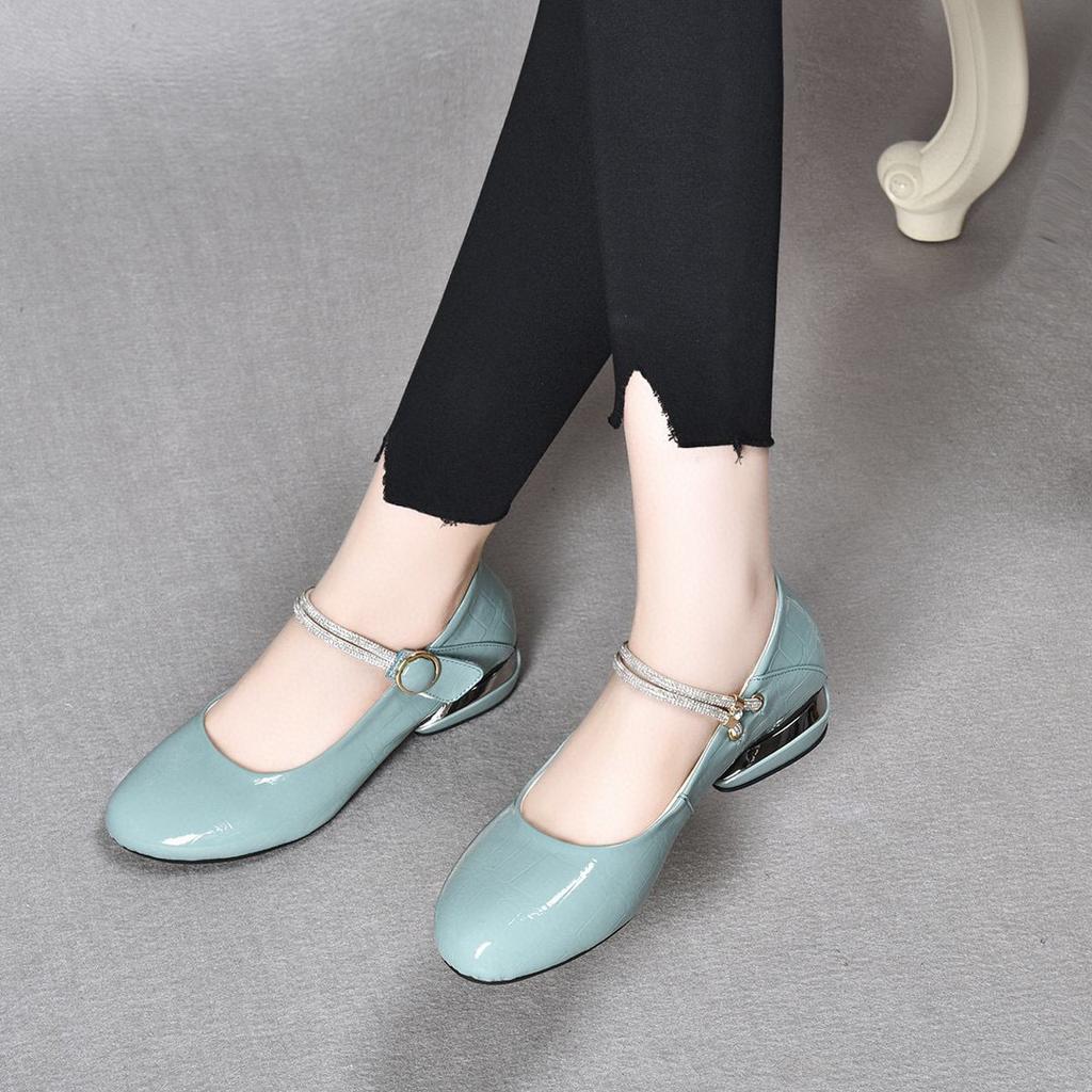 Round head flat sole single shoes women's shoes spring new shallow mouth buckle doll shoes comfortable cow patent leather women