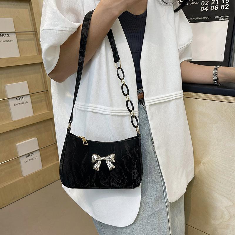 Underarm Bag for Women New Sweet Style Fashiable Single Shoulder Bag Popular Fashi Bow Chain Women's Bag