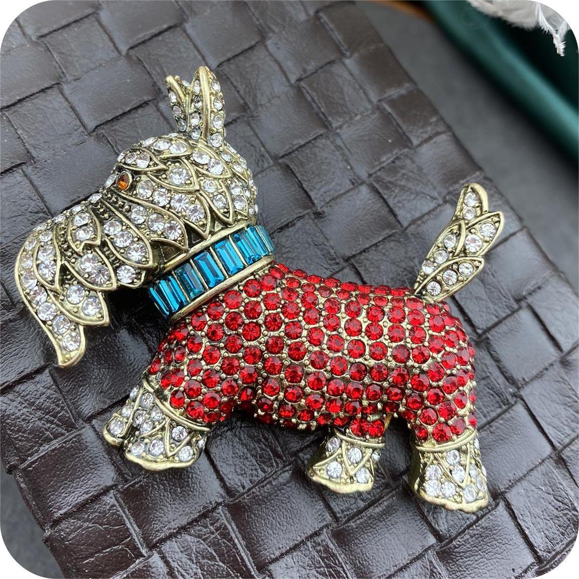 

Изысканные женские мужские винтажные сверкающие броши-булавки с кристаллами в виде собак, великолепные значки с животными в стиле ретро-дворца, аксессуары, подарок