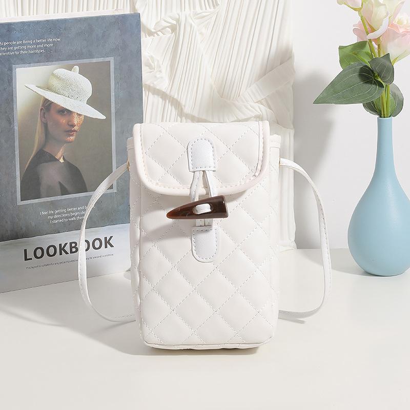 Casual embroidery rhombus shoulder messenger mobile phone bag, a new versatile women's bag