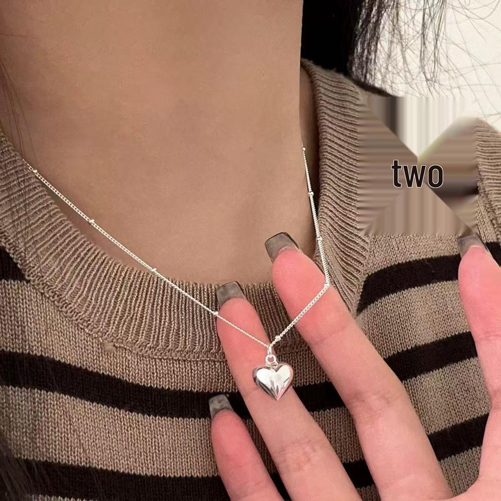 Collier Amour Design de Niche Coréen pour Femmes - Ne se Décolore Pas, Chaîne de Clavicule Polyvalente de Luxe Léger