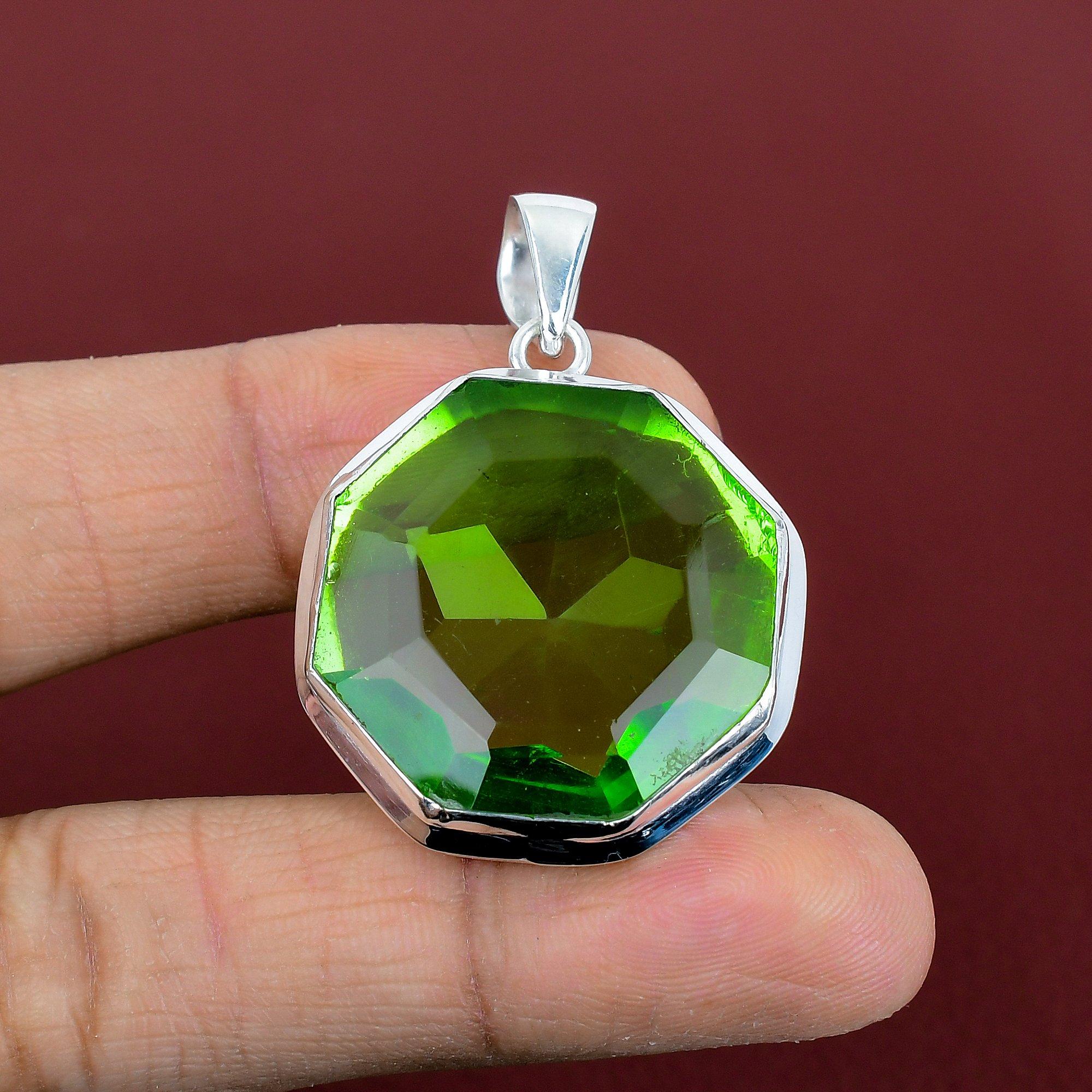 Faceted peridot pendant gemstone handmade pendant 925 sterling silver pendant elegant jewelry very pretty birthstone pendant gifts for wife