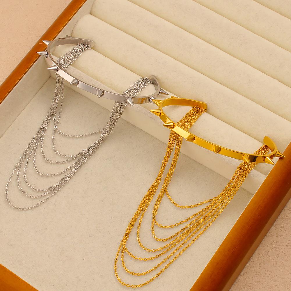 Meishiduo Titanium Steel 18K Gold Open Cuff Bracelet with Rivet Design - Simple, Fashionable, European & American Style.