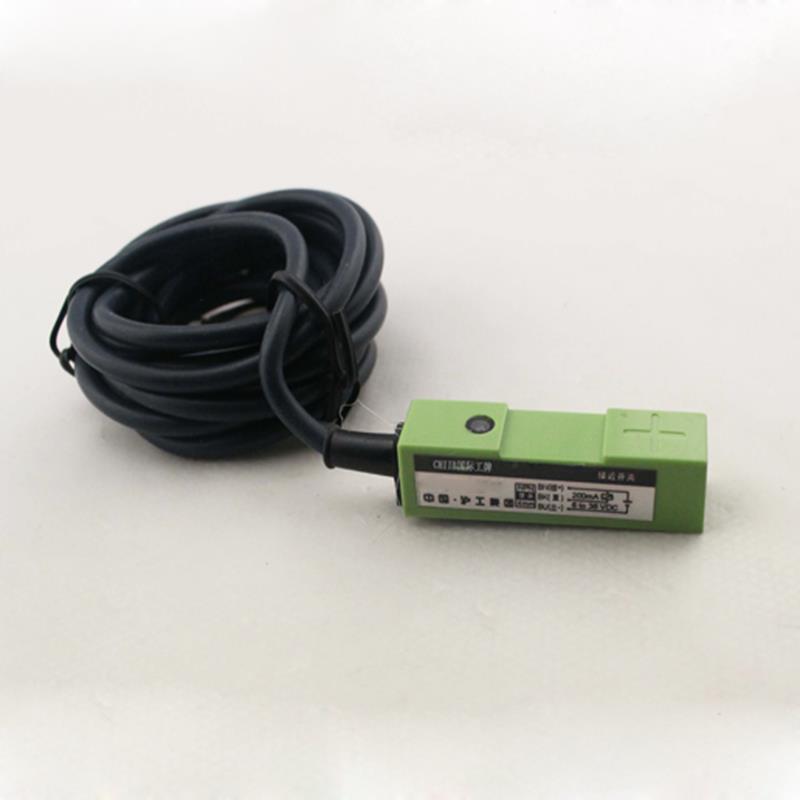 HUGONG PS12-8DNN2PP2D1D2AOACDODC Square Inductive Proximity Sensor
