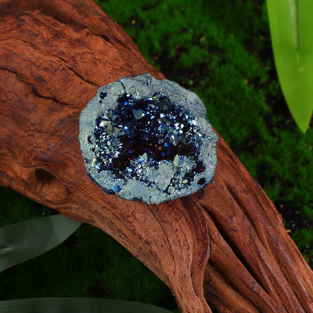 

Посеребренная хрустальная чаша из агата: Энергетический самоцветный орнамент с дисплеем в виде пещеры из необработанного камня