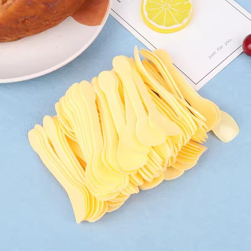 Kitchen 100Pcs Mini Plastic Spoons Flatware Spoons For Jelly Ice Cream Dessert Sugar Appetizer Plastic Spoon For Party Supplies4