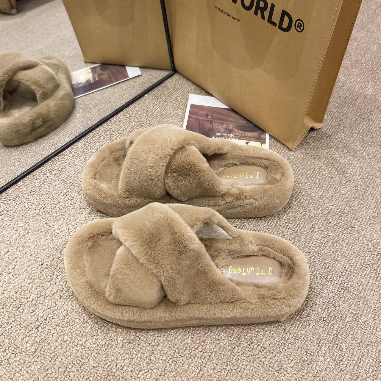 

Женские зимние новые модные тапочки на толстой подошве, пушистые, для улицы, с перекрещенным верхом, пушистые, для общежития, домашние, хлопковые, для мытья пола 42 хаки