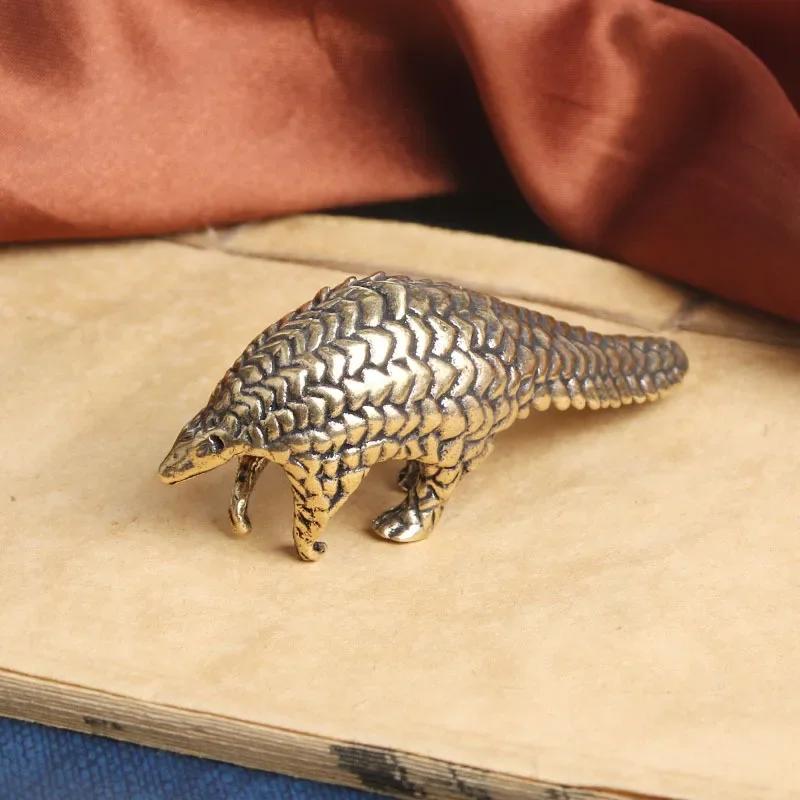 Vintage Small Pangolin Copper Statue Animal Home Micro Decoration Desktop Craft Statue Gift Accessory Creative Gift Ornament