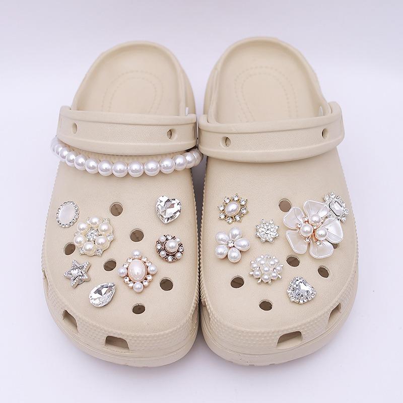 Σετ 15 τεμ. Πολυτελή μεταλλικά Στολίδια Παπουτσιών Αξεσουάρ Τρύπα Αγκράφα Παπουτσιού Προηγμένο Διαμάντι Μαργαριταρένια Αλυσίδα Στυλ Μπαλέτου DIY 3D Διακοσμήσεις Παπουτσιών