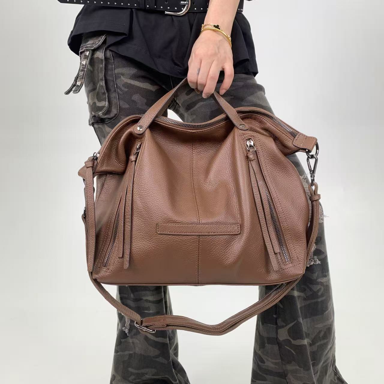 

Ladies Premium Lazy Wind Handbag Large Capacity Retro Commuter Shoulder Crossbody Bag коричневый