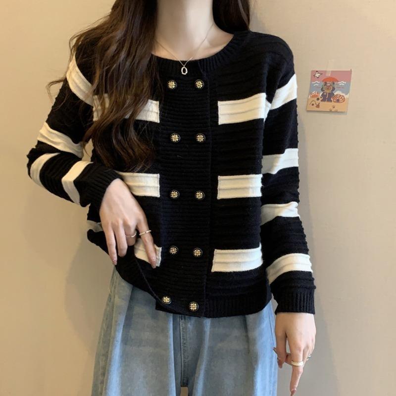 Autumn new knitted cardigan sweet black and white striped lazy long-sleeved top women's sweater