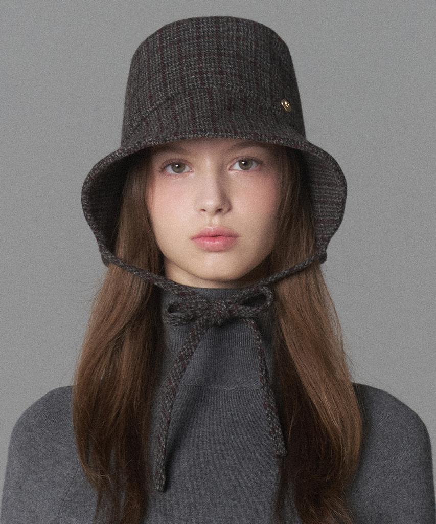 Hwaiteusaenjeu Checked Wool Variant Bonnet Hat Herona (4 Colors)