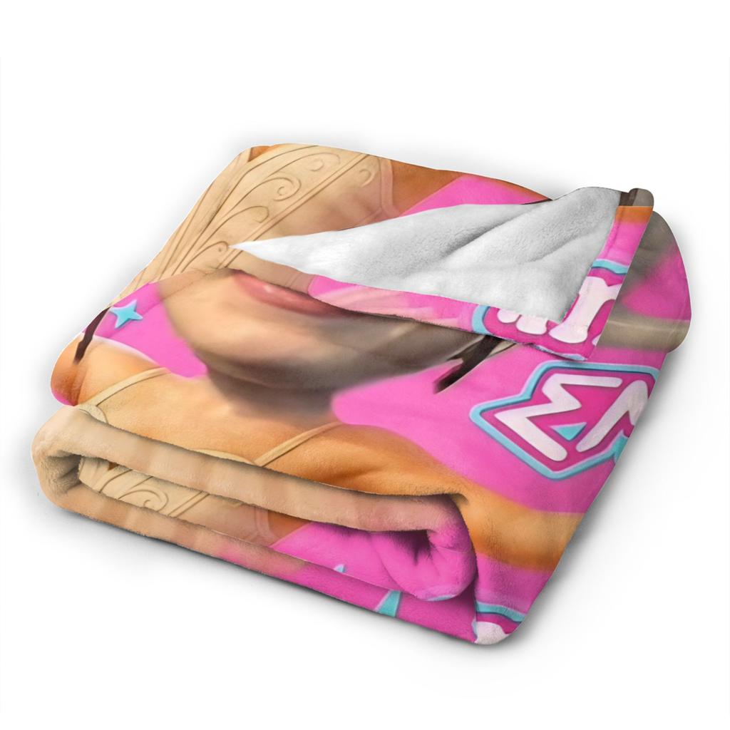 Singer Emilia Mernes MP3 Tour Super Warm Blanket  Aesthetic Living Room Flannel Bedspread Sofa Bed Cover