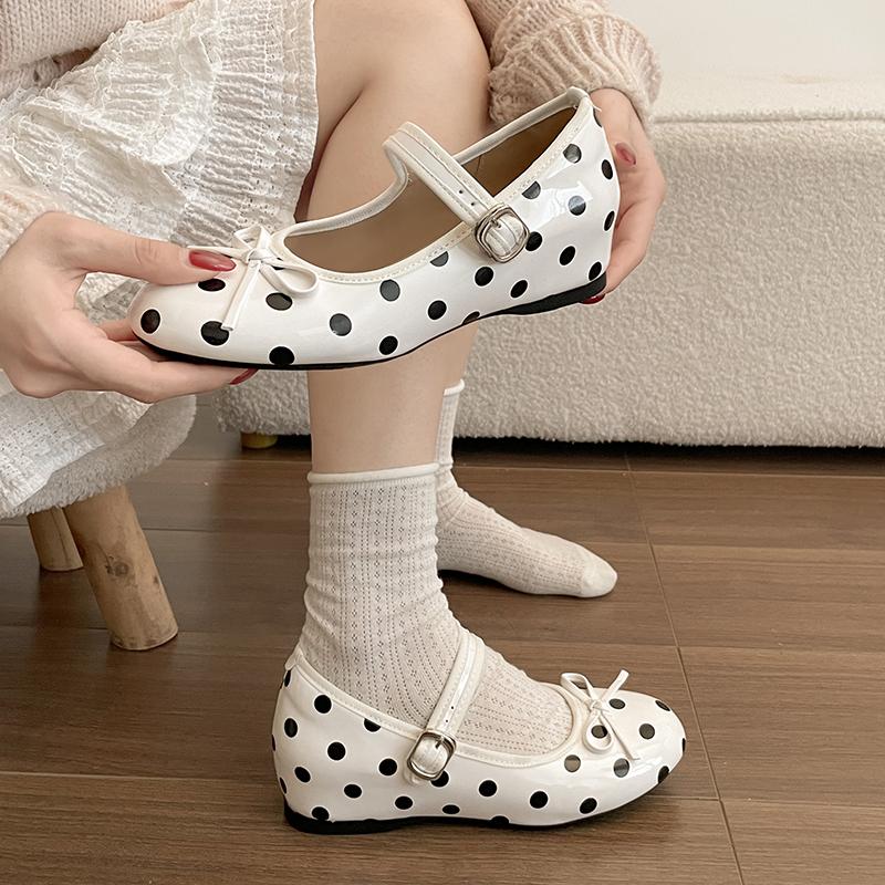 Nieuwe Lente Interne Verhoging Dames Mary Jane Schoenen Beknopte Vlinderknoop Stippen Schoenen Dames Elegante Gesp Riem Dress Schoenen