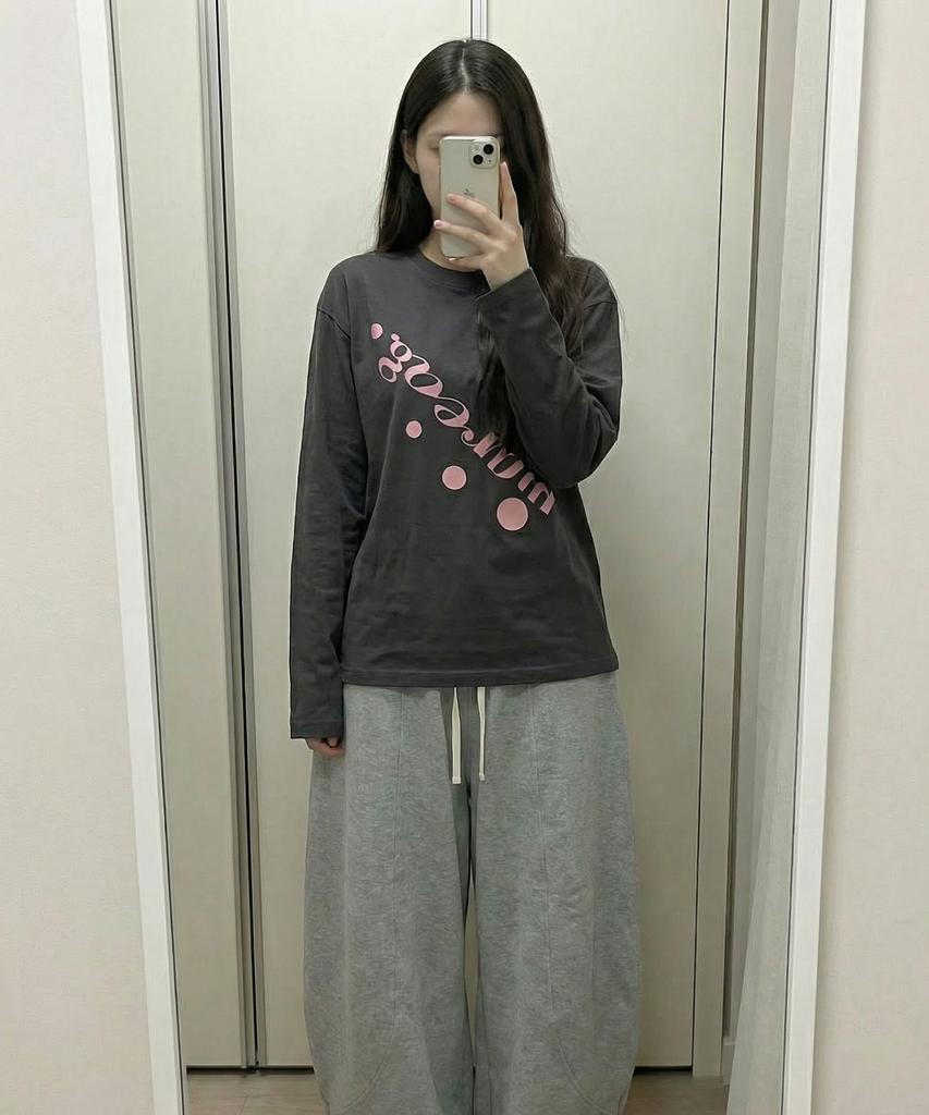 GRAVER [Unisex] Play Long Sleeve T-Shirt_Charcoal