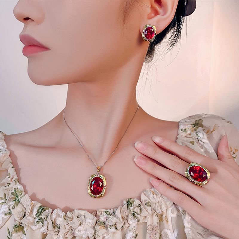 Jewelry Simulation Red Corundum Light Luxury High-End Jewelry Set 15 * 20-10-12