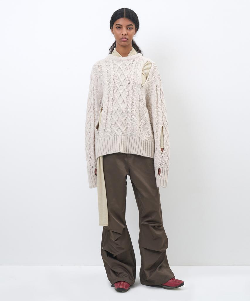 PARTIMENTO WOMEN Heavy Cutout Cable Knit Crew Neck_Ivory