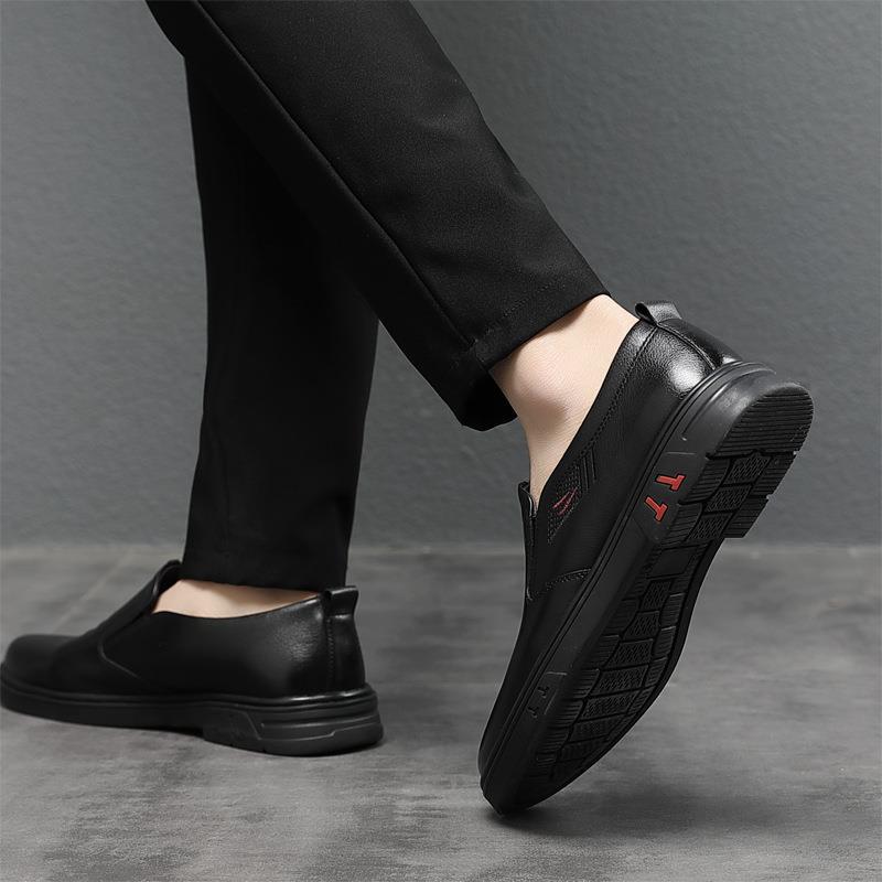 Men's Shoes Winter Velvet New Dad Shoes Men's Business Casual Leather Shoes