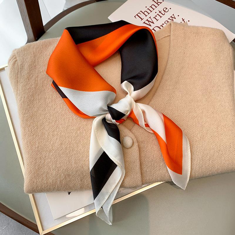 Small Square Scarf Silk Scarf Women's 71x71 Korean Versatile Decoration with Suit Shirt Professional Scarf Neck Protection Thin Scarf