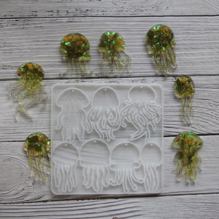 Professional Grade Silicone Jellyfish Pendant Mold For Long Lasting Use In DIY Artisanal Jewelry Production