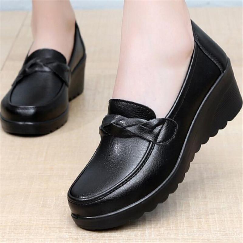2026 Spring Autumn New Women's Single Shoes Loafers Wedges Soft Sole Comfortable Large Size Mother's Leather Mid-heel Pumps
