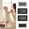 Mini Medidor Digital LCD de Temperatura e Umidade Termômetro Higrômetro Sensor de Temperatura Ambiente Interno Bateria de Botão LR44 1,5V Preto