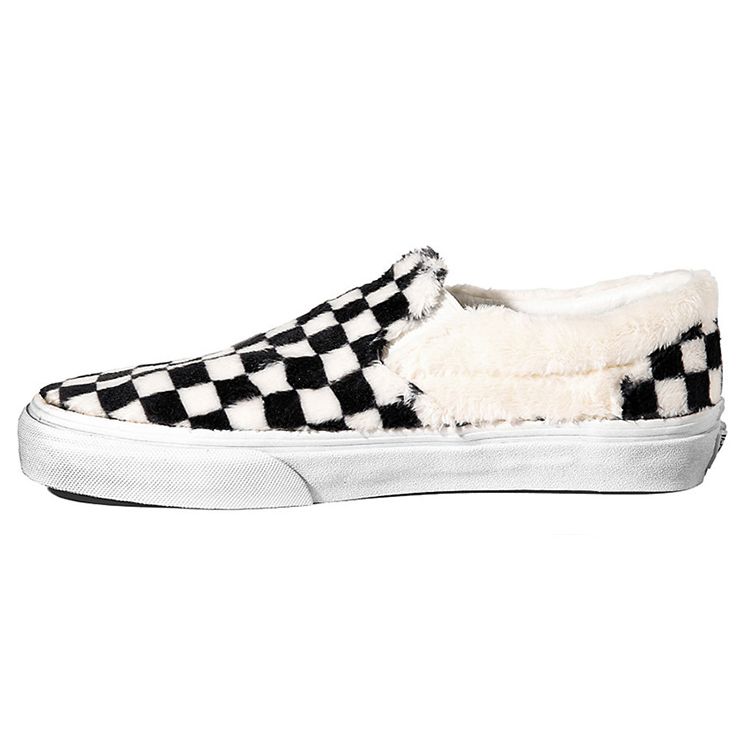 

Кроссовки унисекс Vans Classic Slip On Sherpa Черный черный белый VN0A38F7Q0X