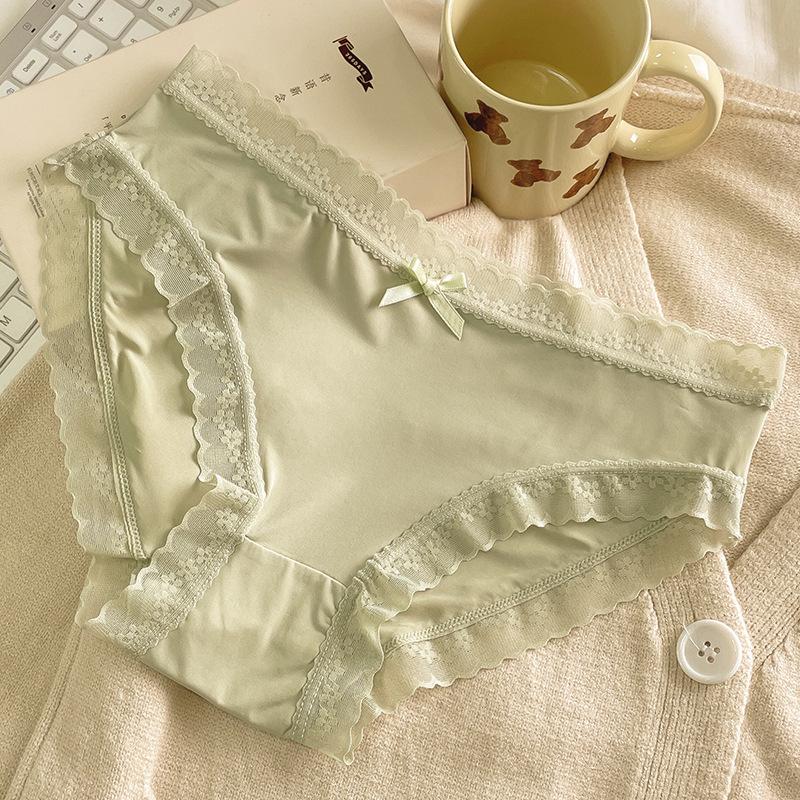 Ladies Summer Ultra Thin Sweet Lace Ice Silk Cool Feeling 10A Bacteriostatic Cotton Crotch Breathable Briefs