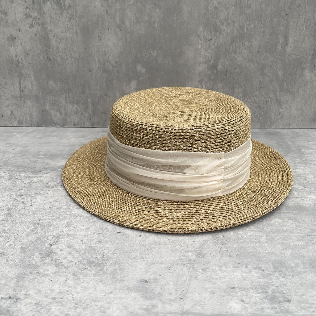 High quality fashion French flat top sunshade straw hat women's seaside vacation sun hat organza pleated elegant top hat