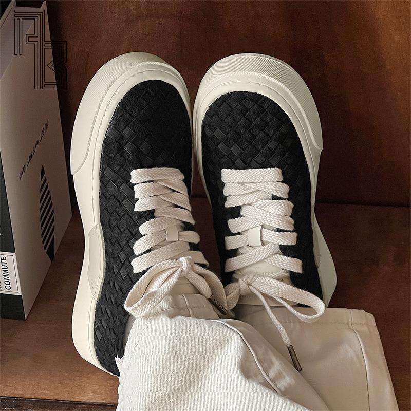 Fashionable Breathable Board Shoes,  New Four Season Canvas Shoes, Thick Sole Height Increasing Versatile Shoes For Couples